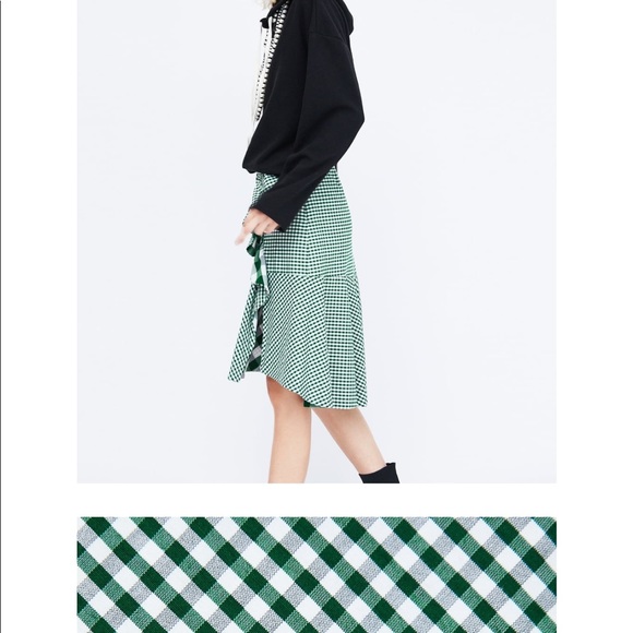 ⭐️⭐️Sale!! Zara Midi Asymmetric Skirt **Host Pic** - Picture 4 of 8